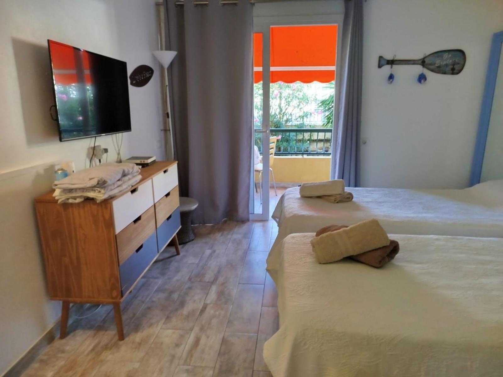 Appartamento Los Cristianos Torres Del Sol Arona  Exterior photo